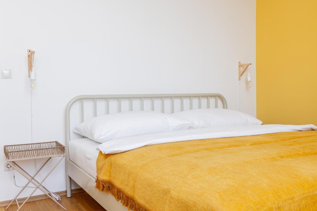 Bright Stylish Apartment With A Balcony In A Top Location Вена Экстерьер фото