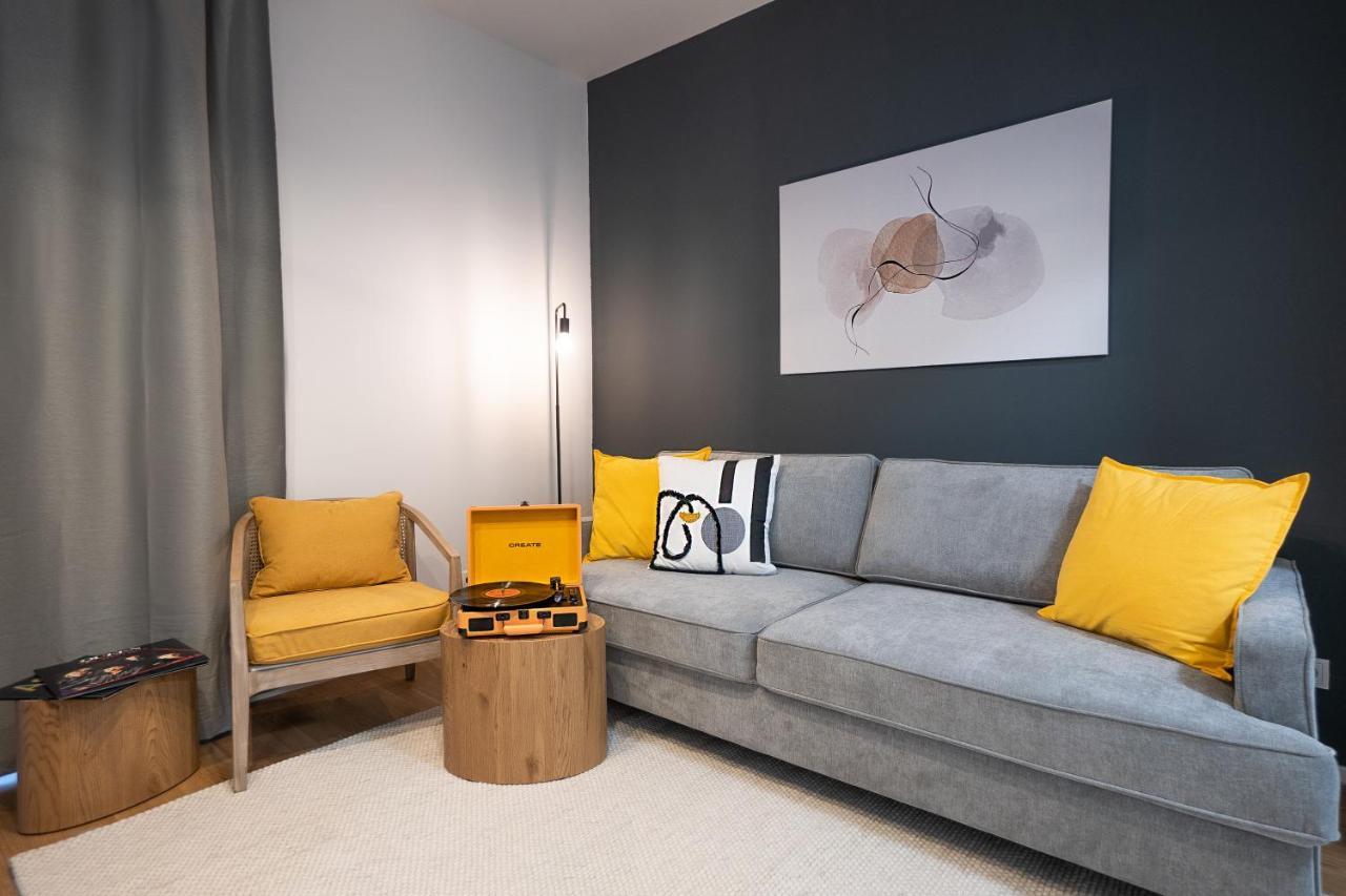 Bright Stylish Apartment With A Balcony In A Top Location Вена Экстерьер фото
