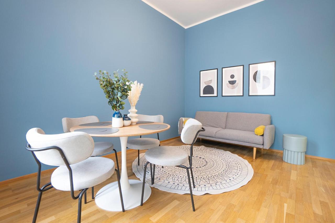 Bright Stylish Apartment With A Balcony In A Top Location Вена Экстерьер фото