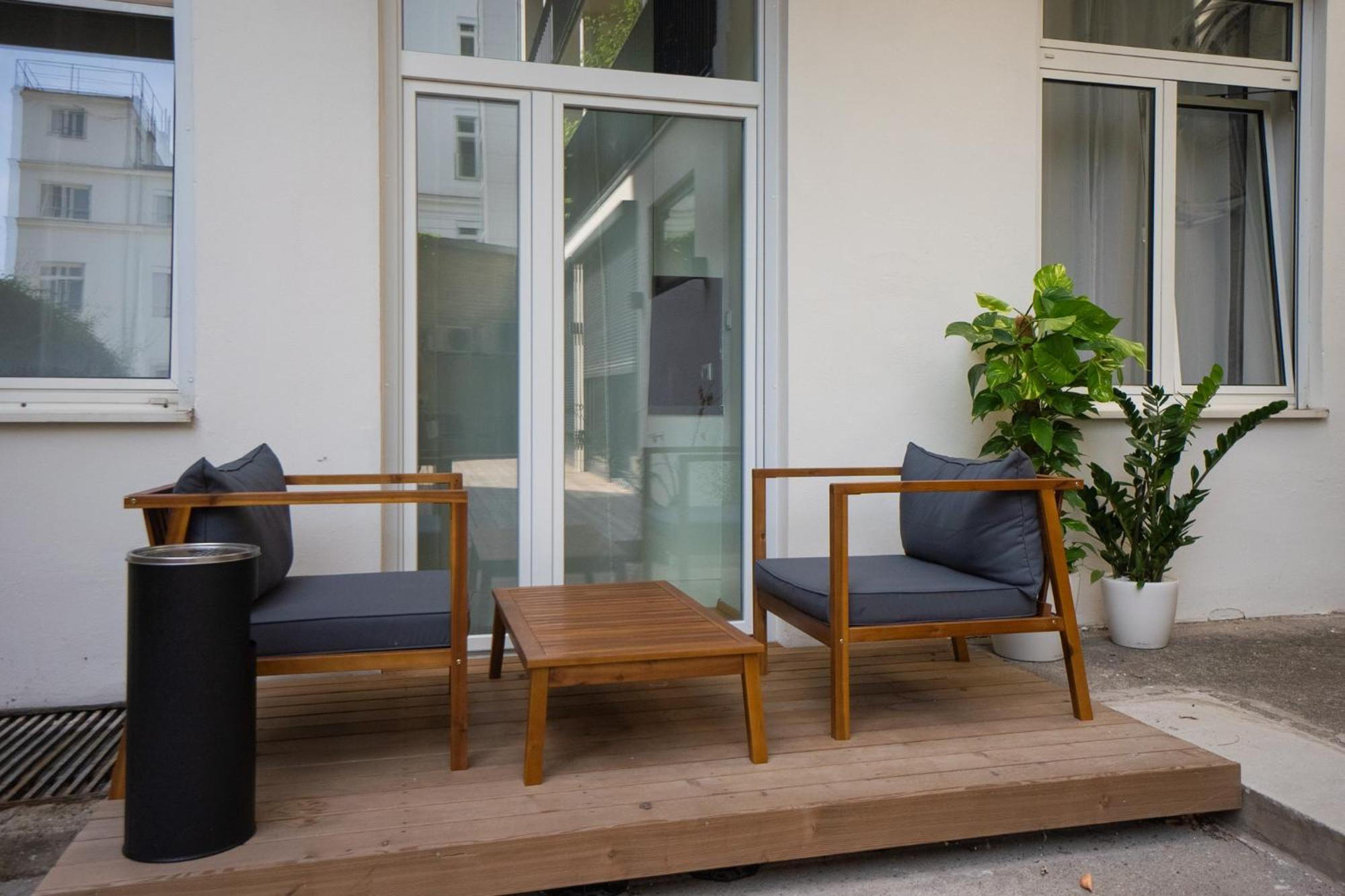 Bright Stylish Apartment With A Balcony In A Top Location Вена Экстерьер фото